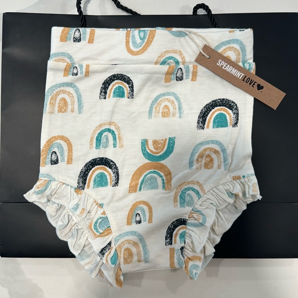 Spearmint Love 12-18m brand new with tags rainbow